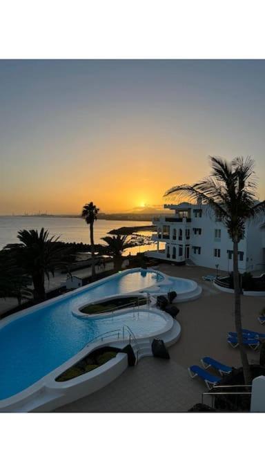 Penthouse Over The Sea Costa Teguise Bagian luar foto